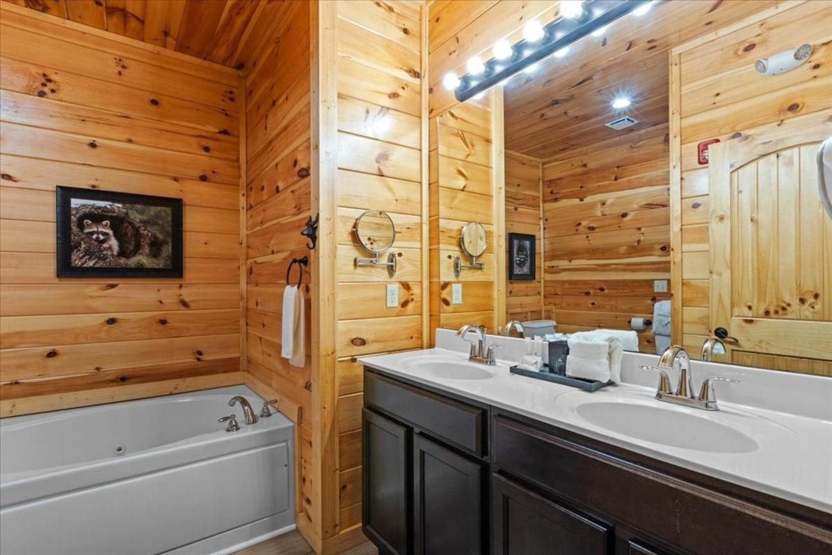 Mansion In The Sky Cabin Gatlinburg Exterior photo