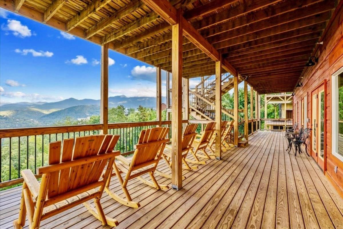 Mansion In The Sky Cabin Gatlinburg Exterior photo